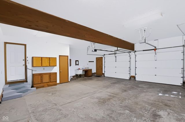 8628 N Briarhopper Road, Monrovia, IN 46157
