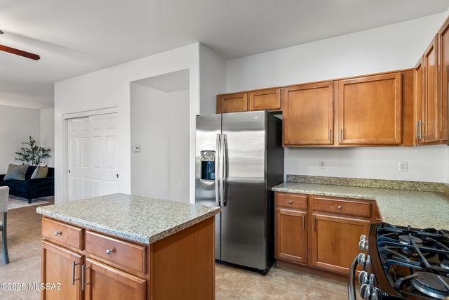 776 W Calle Valenciana, Sahuarita, AZ 85629