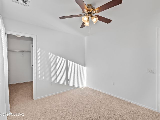 776 W Calle Valenciana, Sahuarita, AZ 85629