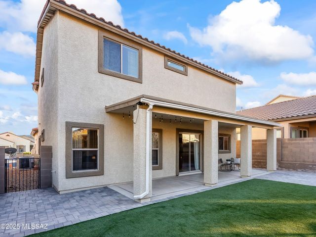 776 W Calle Valenciana, Sahuarita, AZ 85629