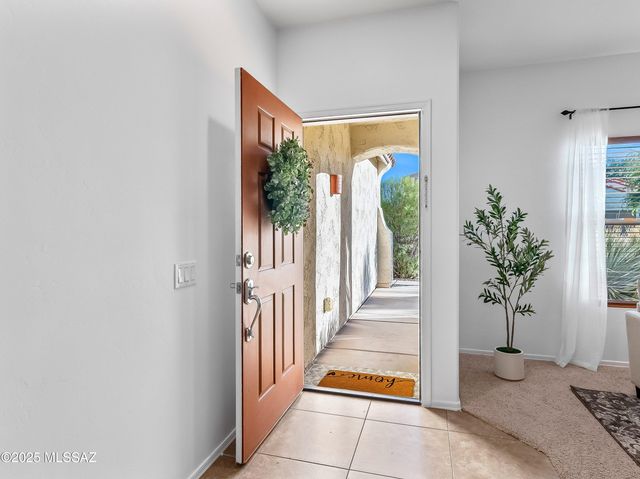 776 W Calle Valenciana, Sahuarita, AZ 85629