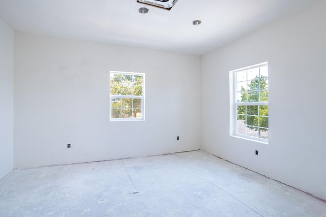 2573 Bunker Street, Redding, CA 96002