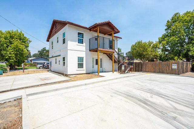 2573 Bunker Street, Redding, CA 96002