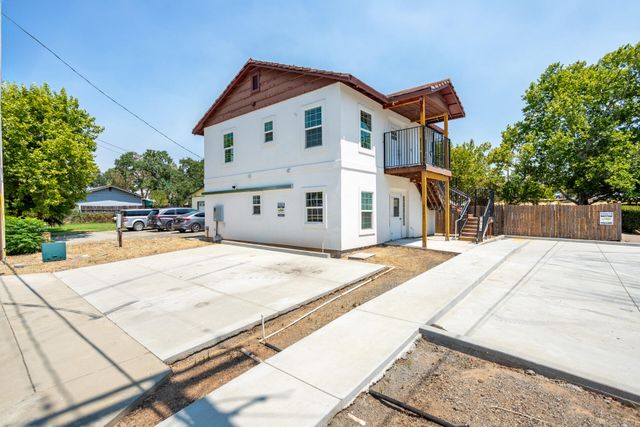 2573 Bunker Street, Redding, CA 96002