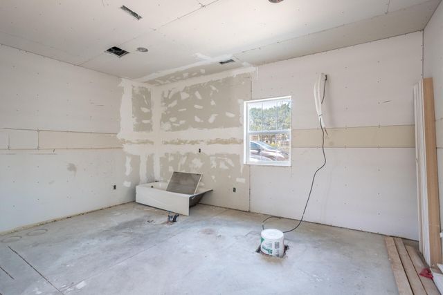 2573 Bunker Street, Redding, CA 96002
