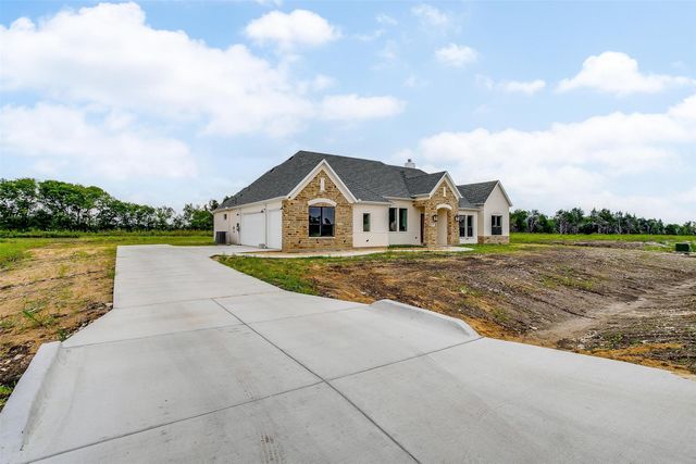 125 Aiden Drive, Waxahachie, TX 75165