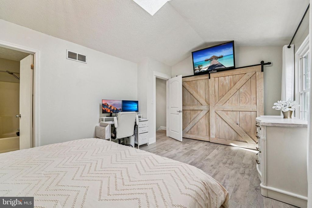 Image 20 of property listing at 2835 MEREDITH CT, Abingdon, MD 21009