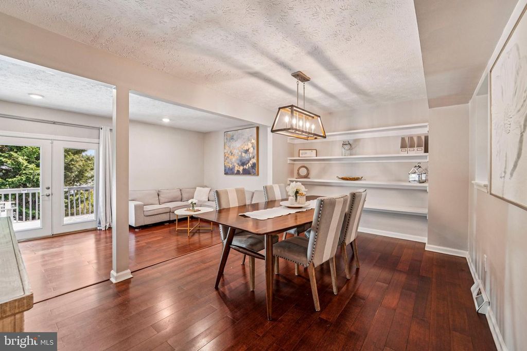 Image 4 of property listing at 2835 MEREDITH CT, Abingdon, MD 21009