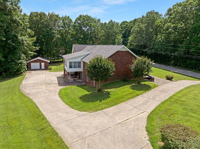 398 N Hummingbird Ln, Dickson, TN 37055