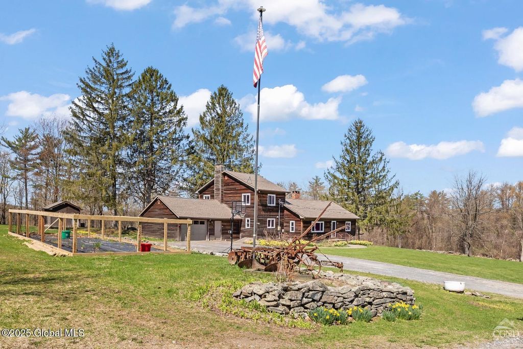 84 Hill Road, New Lebanon, NY 12062