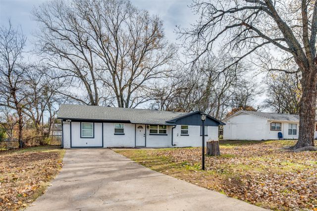 606 Overlook Dr, Midlothian, TX 76065