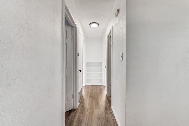 606 Overlook Dr, Midlothian, TX 76065