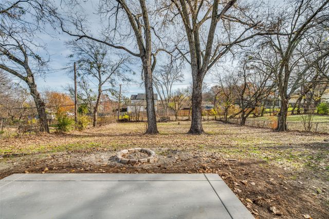 606 Overlook Dr, Midlothian, TX 76065