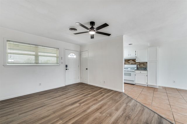 606 Overlook Dr, Midlothian, TX 76065