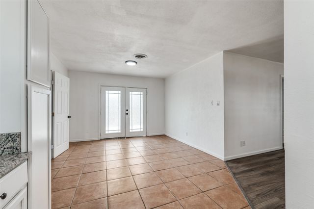 606 Overlook Dr, Midlothian, TX 76065