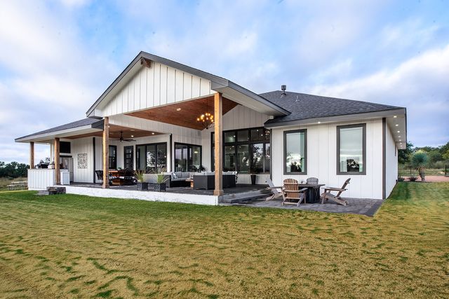 5550 S US Highway 87, Brady, TX 76825