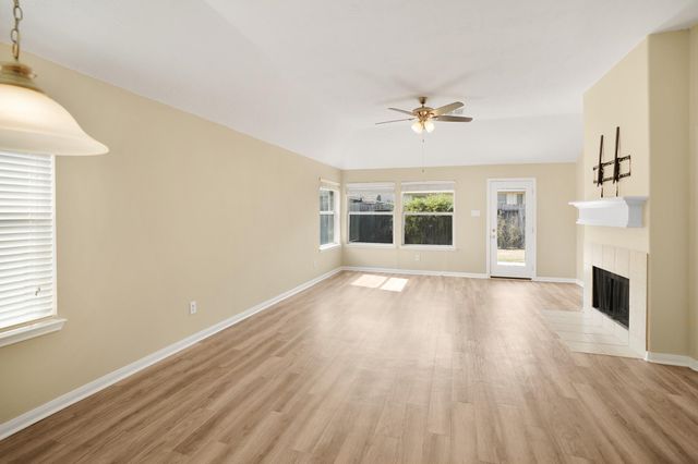 21558 Duke Alexander Drive, Kingwood, TX 77339