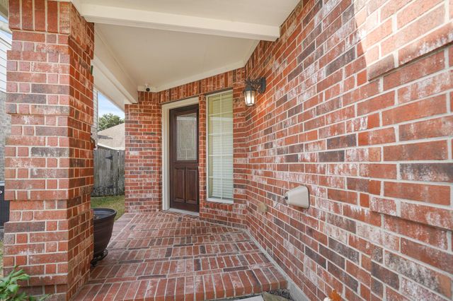 21558 Duke Alexander Drive, Kingwood, TX 77339