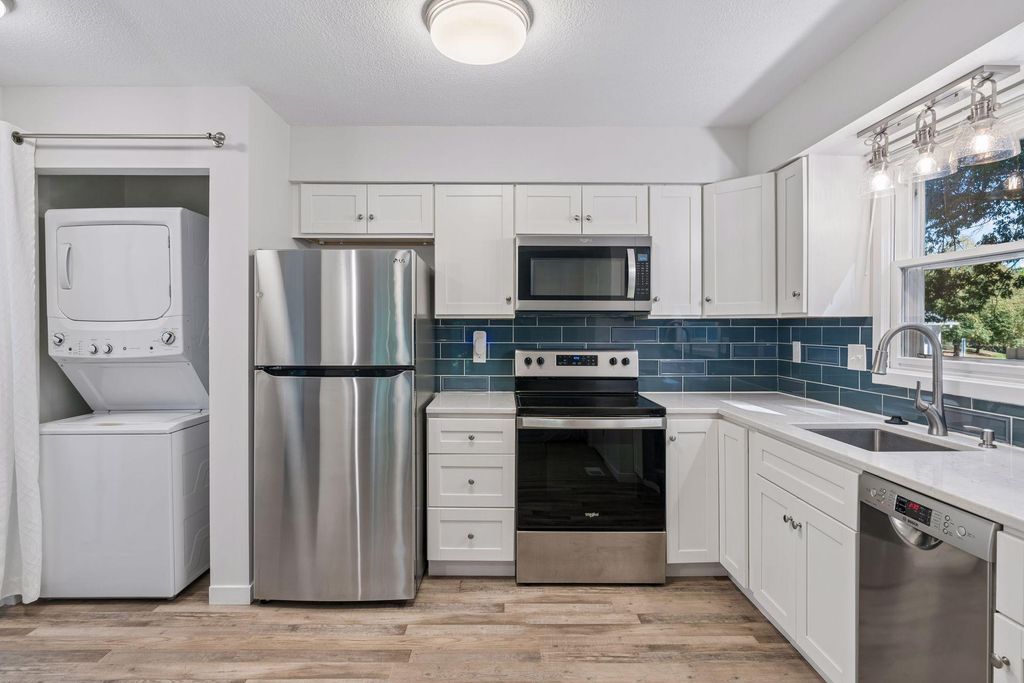 6347 Alderwood Circle B, Woodbury, MN 55125 — photo 4