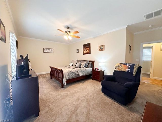 345 Arbor Lane, Eden, NC 27288