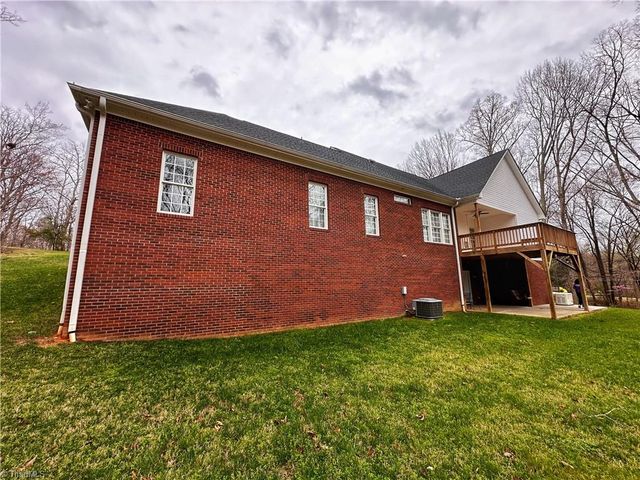 345 Arbor Lane, Eden, NC 27288
