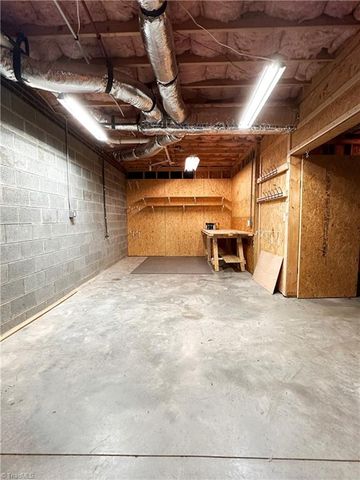 345 Arbor Lane, Eden, NC 27288