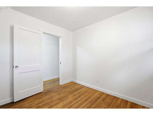 12731 Ne Clackamas St, Portland, OR 97230