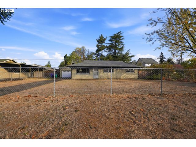 12731 Ne Clackamas St, Portland, OR 97230