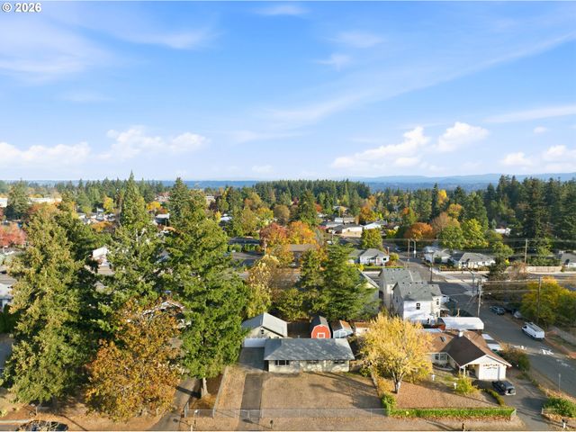 12731 Ne Clackamas St, Portland, OR 97230