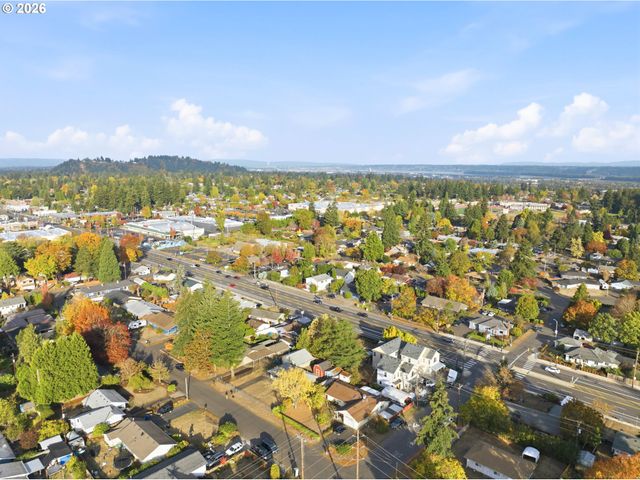 12731 Ne Clackamas St, Portland, OR 97230