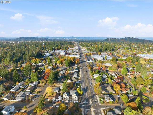 12731 Ne Clackamas St, Portland, OR 97230