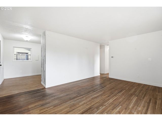 12731 Ne Clackamas St, Portland, OR 97230