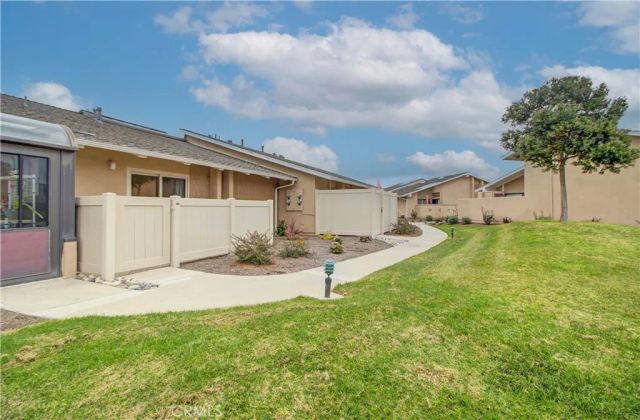 8855 Sutter Circle 515-B, Huntington Beach, CA 92646