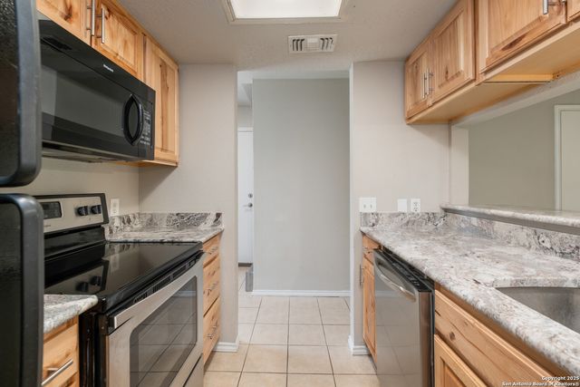 306 Dietert Ln #103 & 104, Canyon Lake, TX 78133