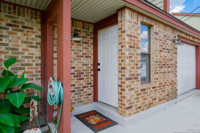 306 Dietert Ln #103 & 104, Canyon Lake, TX 78133