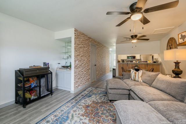 306 Dietert Ln #103 & 104, Canyon Lake, TX 78133