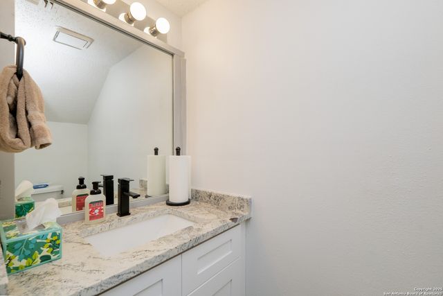 306 Dietert Ln #103 & 104, Canyon Lake, TX 78133