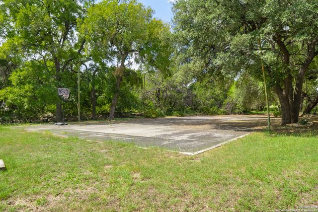 306 Dietert Ln #103 & 104, Canyon Lake, TX 78133