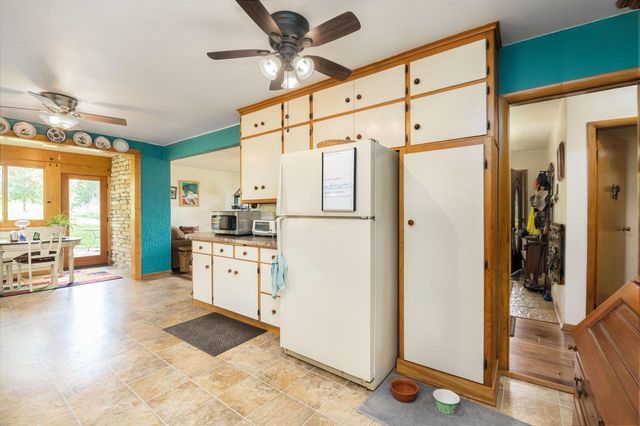 416 Bidwell AVENUE, Waukesha, WI 53188