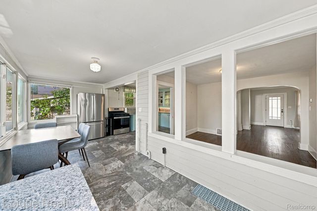 15 3rd Street, Mt. Clemens, MI 48043