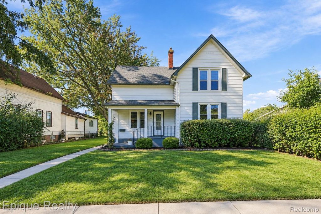 15 3rd Street, Mt. Clemens, MI 48043