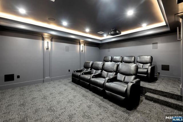 391 Burnet Place, Paramus, NJ 07652