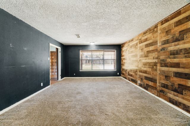 830 39th Street SE, Paris, TX 75462