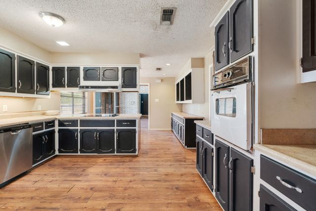 830 39th Street SE, Paris, TX 75462