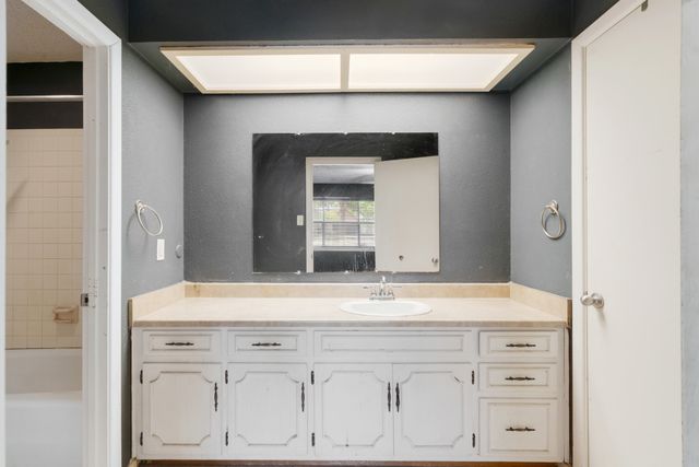 830 39th Street SE, Paris, TX 75462