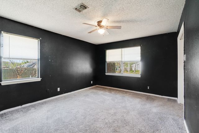 830 39th Street SE, Paris, TX 75462