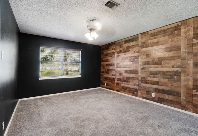 830 39th Street SE, Paris, TX 75462