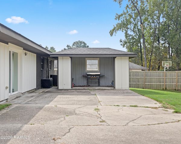 116 Charles Read Avenue, Lafayette, LA 70503