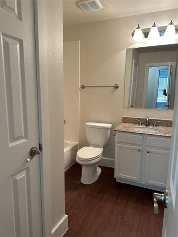 3922 University Drive, Garland, TX 75043