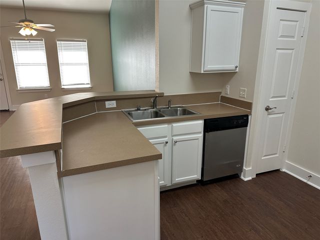 3922 University Drive, Garland, TX 75043
